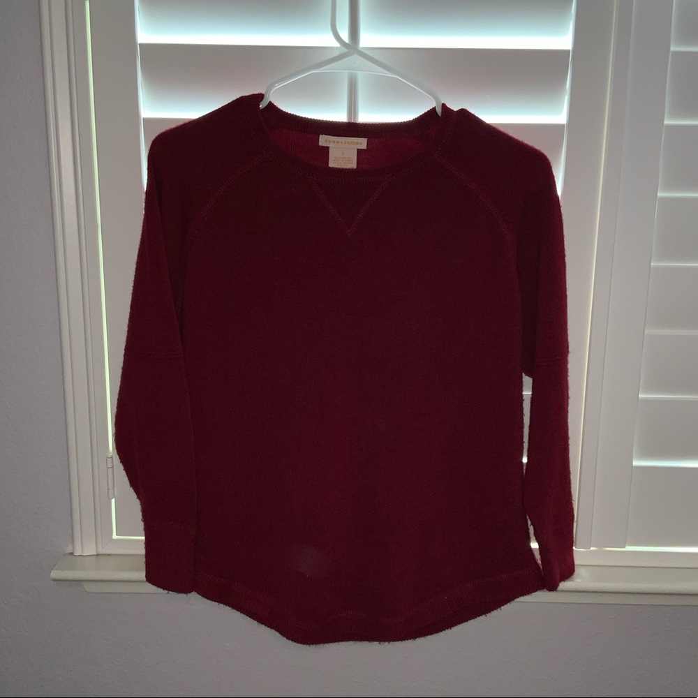 Red sweater 3/4 sleeves❤️